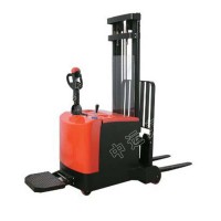 山東平衡重全電動堆高車