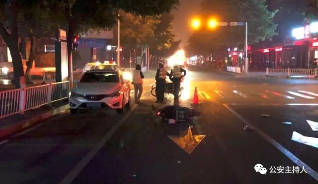 痛心!三水一外賣小哥成功闖紅燈之后,卻因這事喪命……