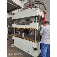 四柱式壓力機(jī)多噸位高級(jí)別供您選擇