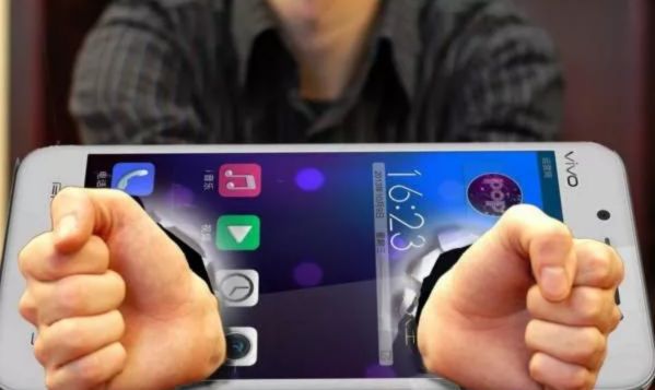 手機與上帝的對話!看完讓人醒悟過來……