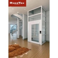 樓梯中間的小電梯，四面觀光時尚美觀