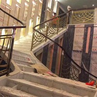 曲阜這樣設(shè)計的銅樓梯雕花護欄美呆了