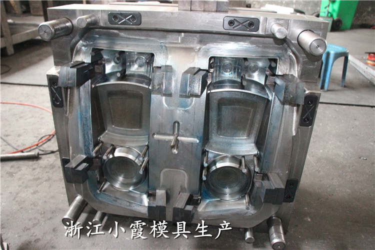 汽車(chē)模具 (192)