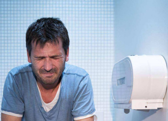 大便干硬排便困難怎么辦？大便前頭干硬后頭軟粘怎么回事