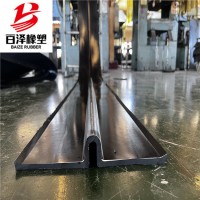 U型橡膠止水帶A涇縣U型復合橡膠止水帶百澤廠家生產(chǎn)供應